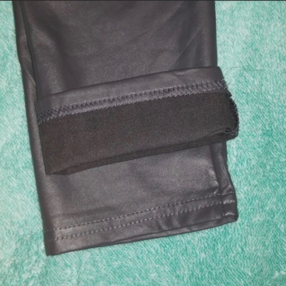 High waisted Vegan Leather Leggings Tummy Control - Picture 5 of 5